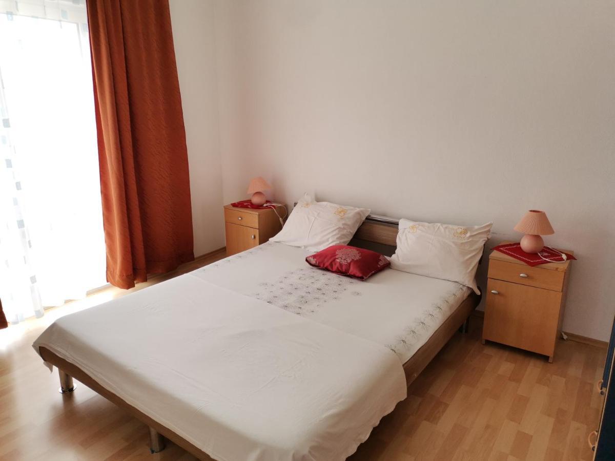 Apartments Radonic Hvar Town Luaran gambar