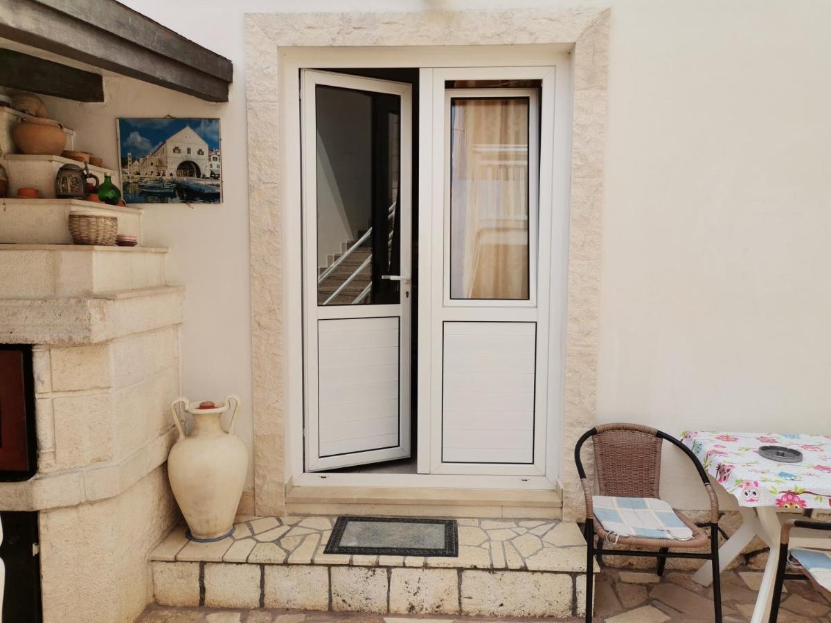Apartments Radonic Hvar Town Luaran gambar