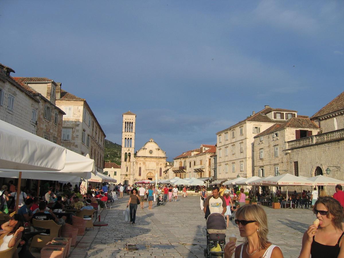 Apartments Radonic Hvar Town Luaran gambar